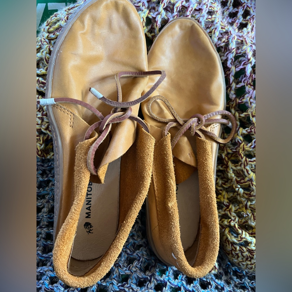 Manitobah Mukluks Modern Moccasins 7 - Picture 8 of 9